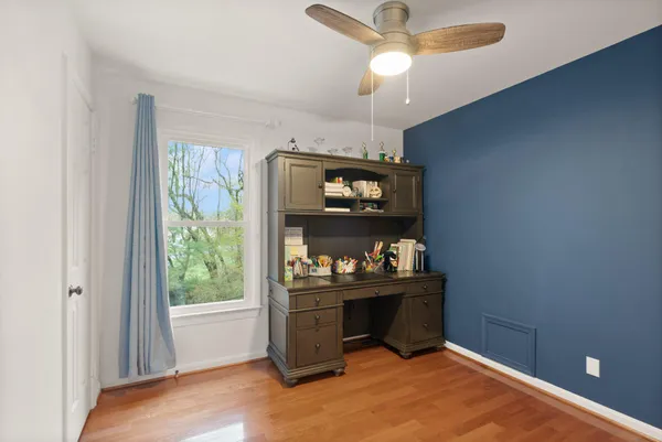 $1,199,999 | 1232 Bishopsgate Way, Reston, VA 20194