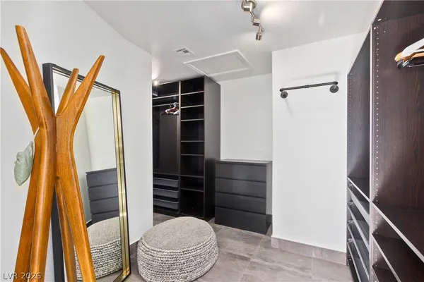 $7,500 | 9301 St James Circle, Las Vegas, NV 89117