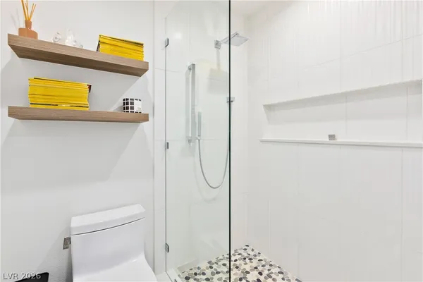 $7,500 | 9301 St James Circle, Las Vegas, NV 89117