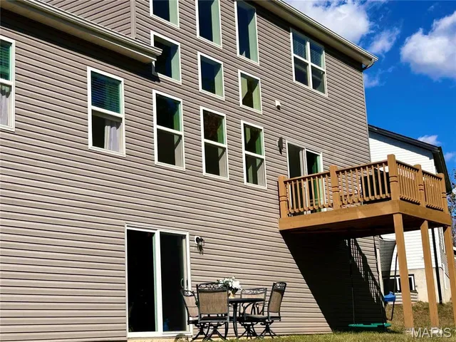 $590,000 | 7474 Shadow Point Drive, St. Louis, MO 63129