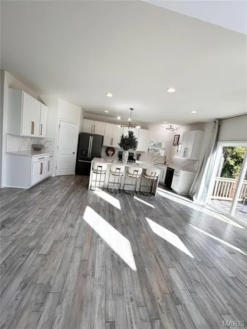 $590,000 | 7474 Shadow Point Drive, St. Louis, MO 63129