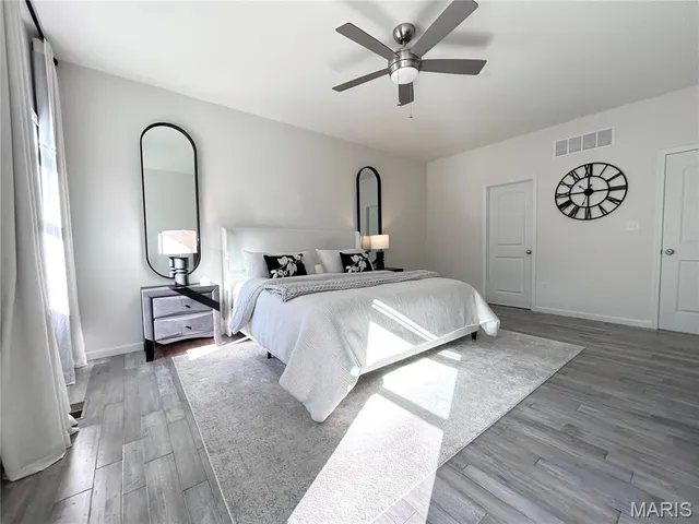 $590,000 | 7474 Shadow Point Drive, St. Louis, MO 63129