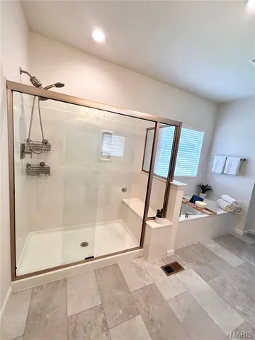 $590,000 | 7474 Shadow Point Drive, St. Louis, MO 63129