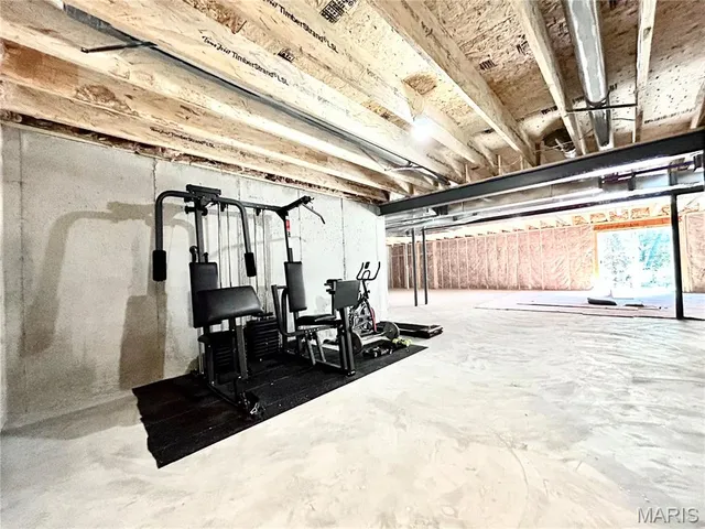 $590,000 | 7474 Shadow Point Drive, St. Louis, MO 63129