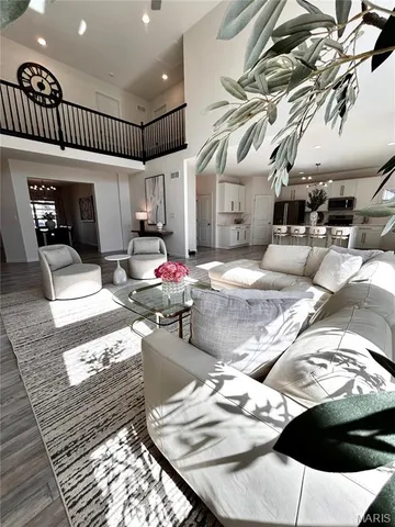 $590,000 | 7474 Shadow Point Drive, St. Louis, MO 63129