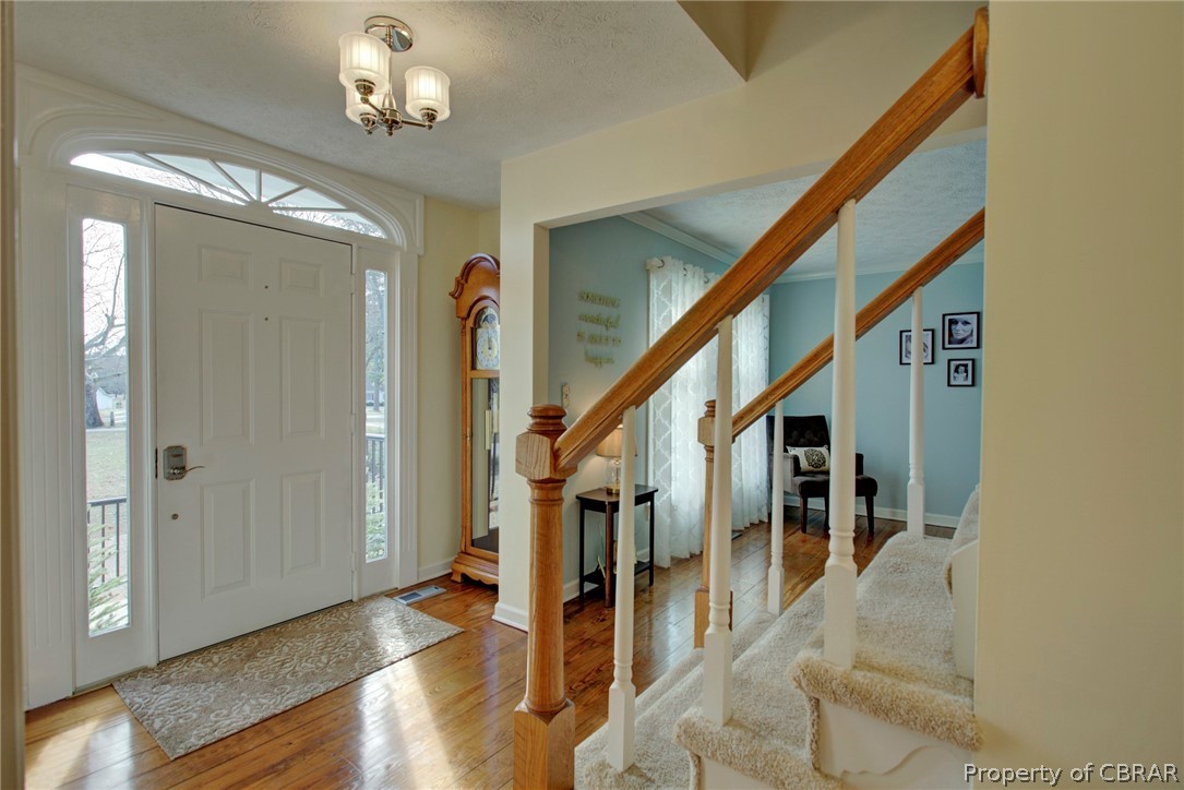 1872 Hill Road Gloucester Point, VA 23062 - Photo 5 of 48 Foyer