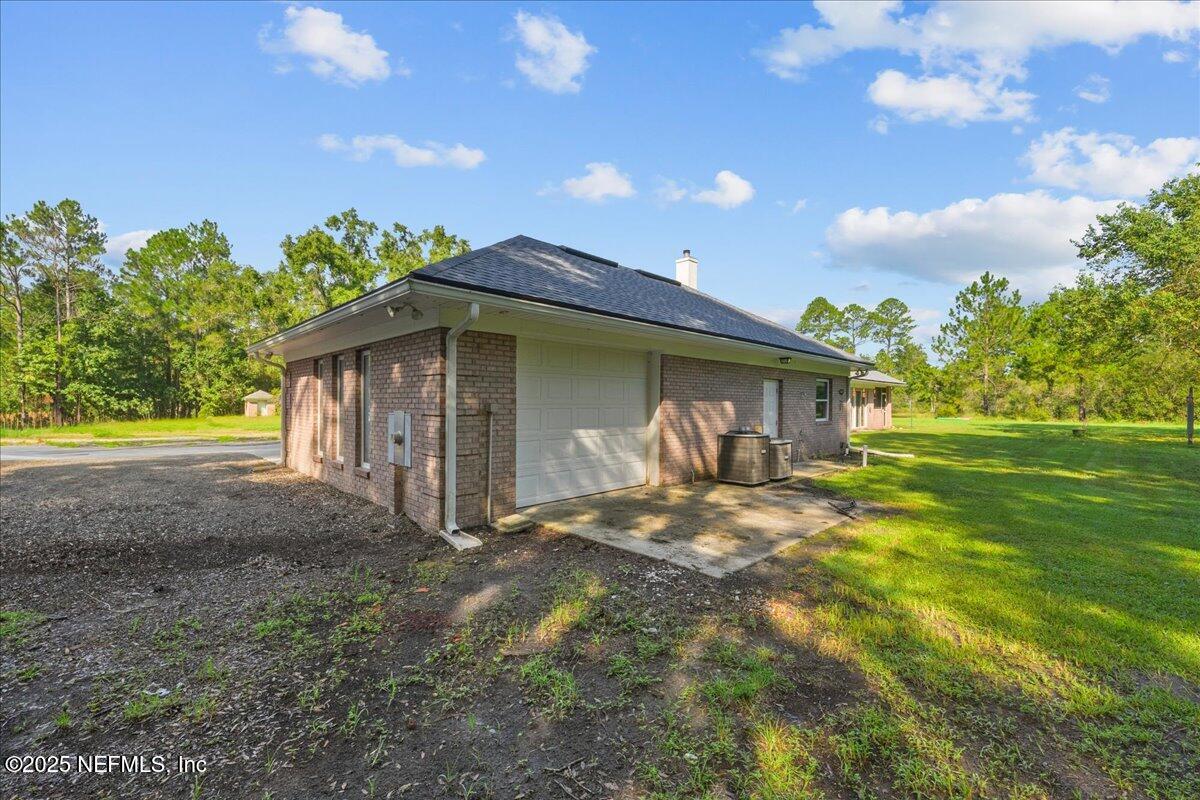 36821 Dyal Road Callahan, FL 32011 - Photo 34 of 38 03-JWLeeMedia8211