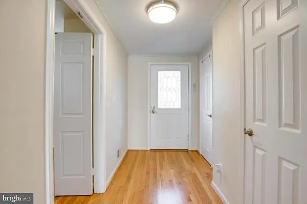 $3,700 | 8931 Park Forest Drive, Springfield, VA 22152