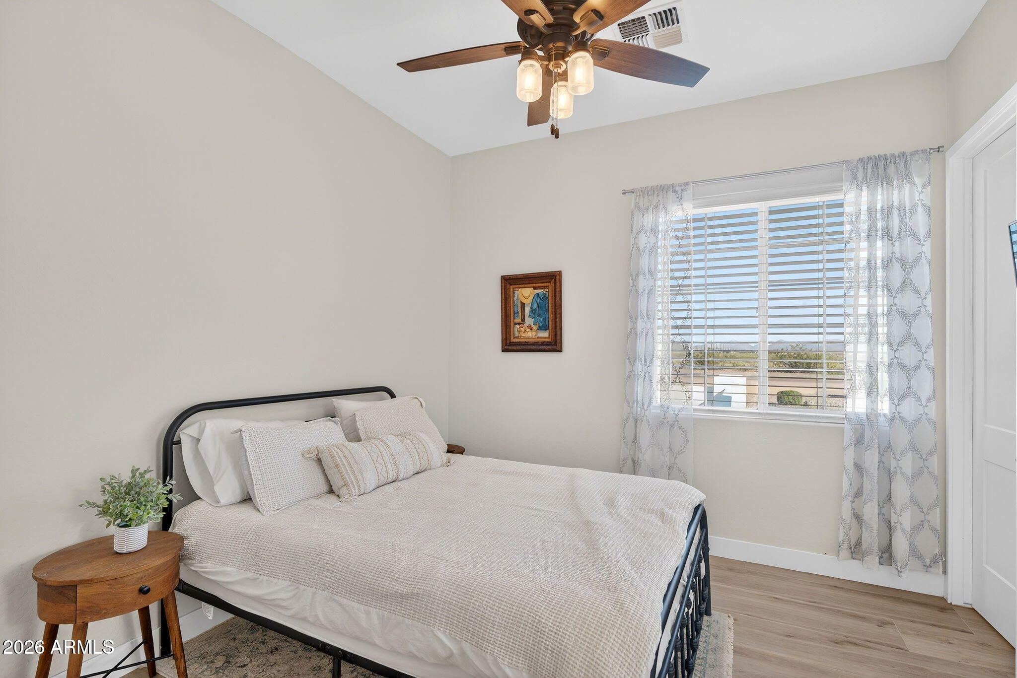 629 West Cloud Road Phoenix, AZ 85086 - Photo 24 of 46 30-web-or-mls-01-W Cloud Rd