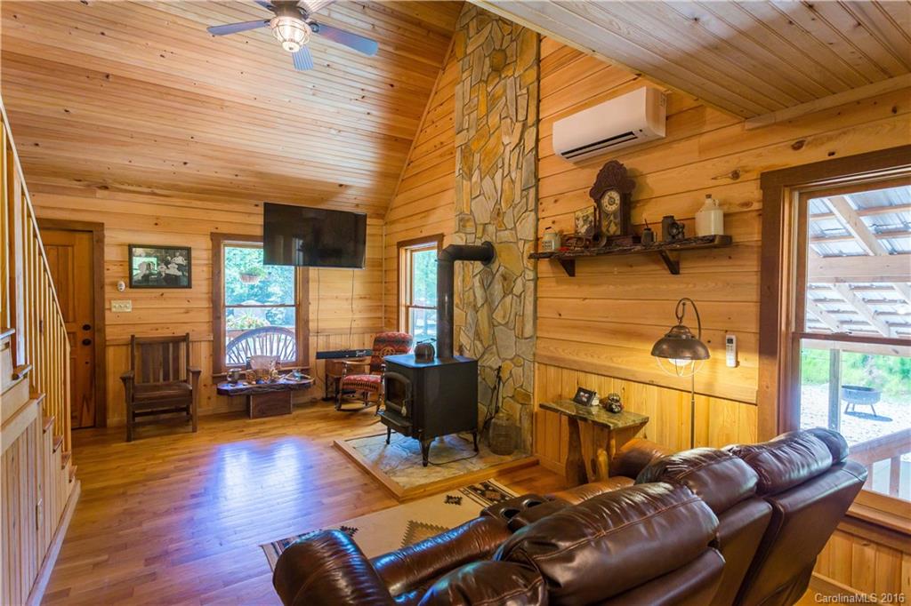 4548 Table Rock Mountain Road Morganton, NC 28655 - Photo 3 of 18 Gallery Image 3