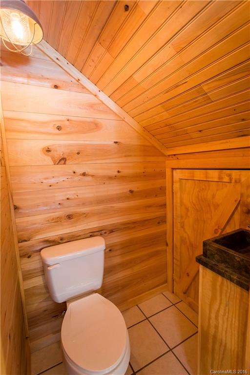4548 Table Rock Mountain Road Morganton, NC 28655 - Photo 8 of 18 Gallery Image 8