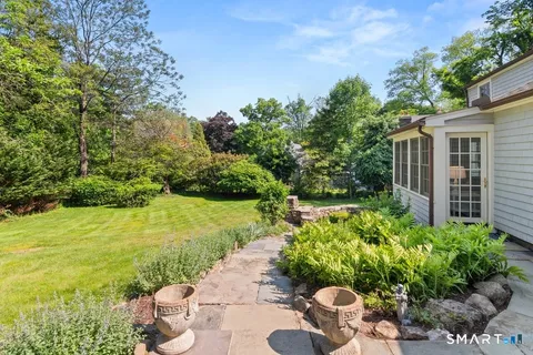 $1,695,000 | 28 East Lane, Darien, CT 06820