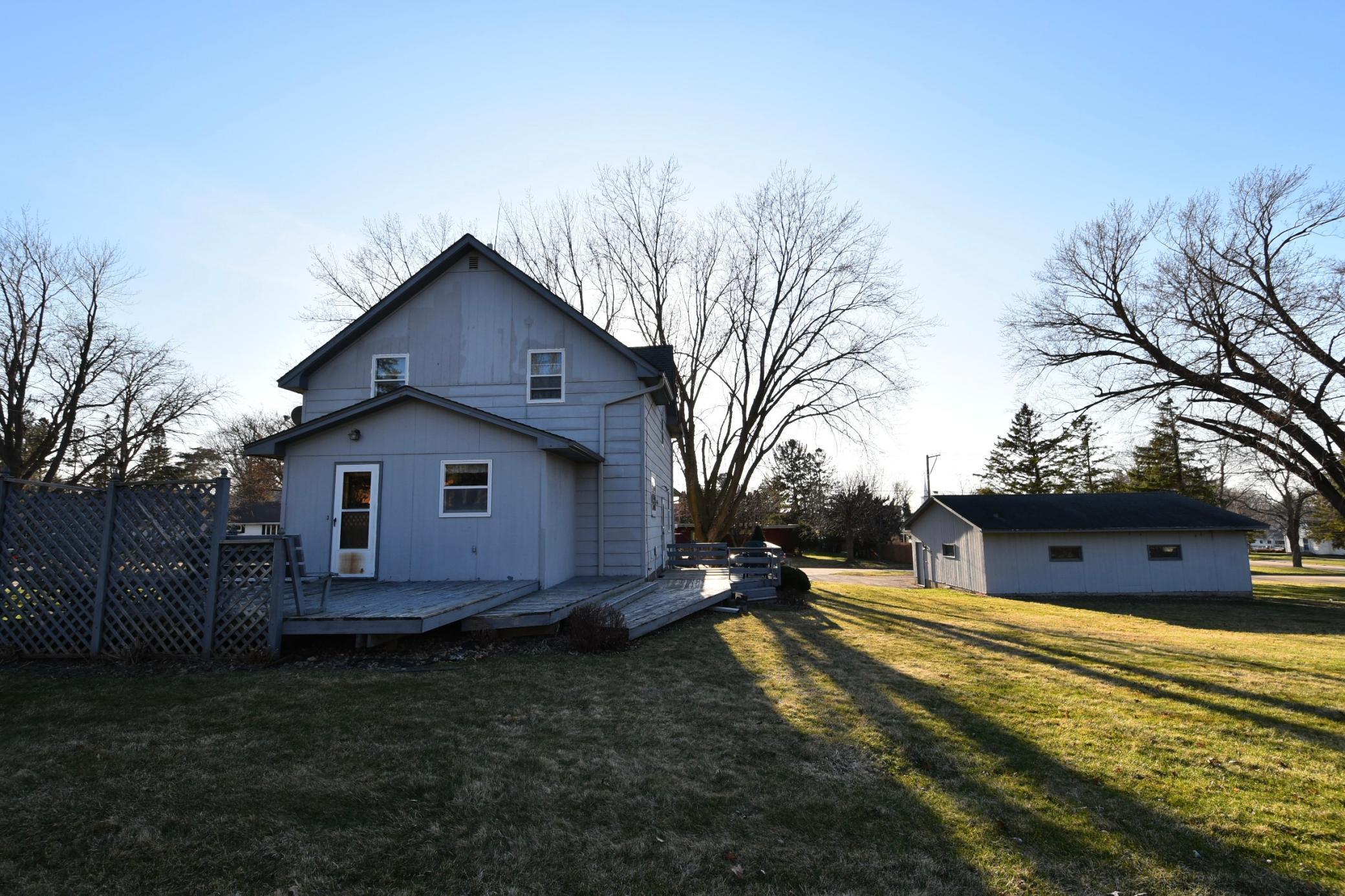 581 2nd Avenue Zumbrota, MN 55992 - Photo 3 of 22