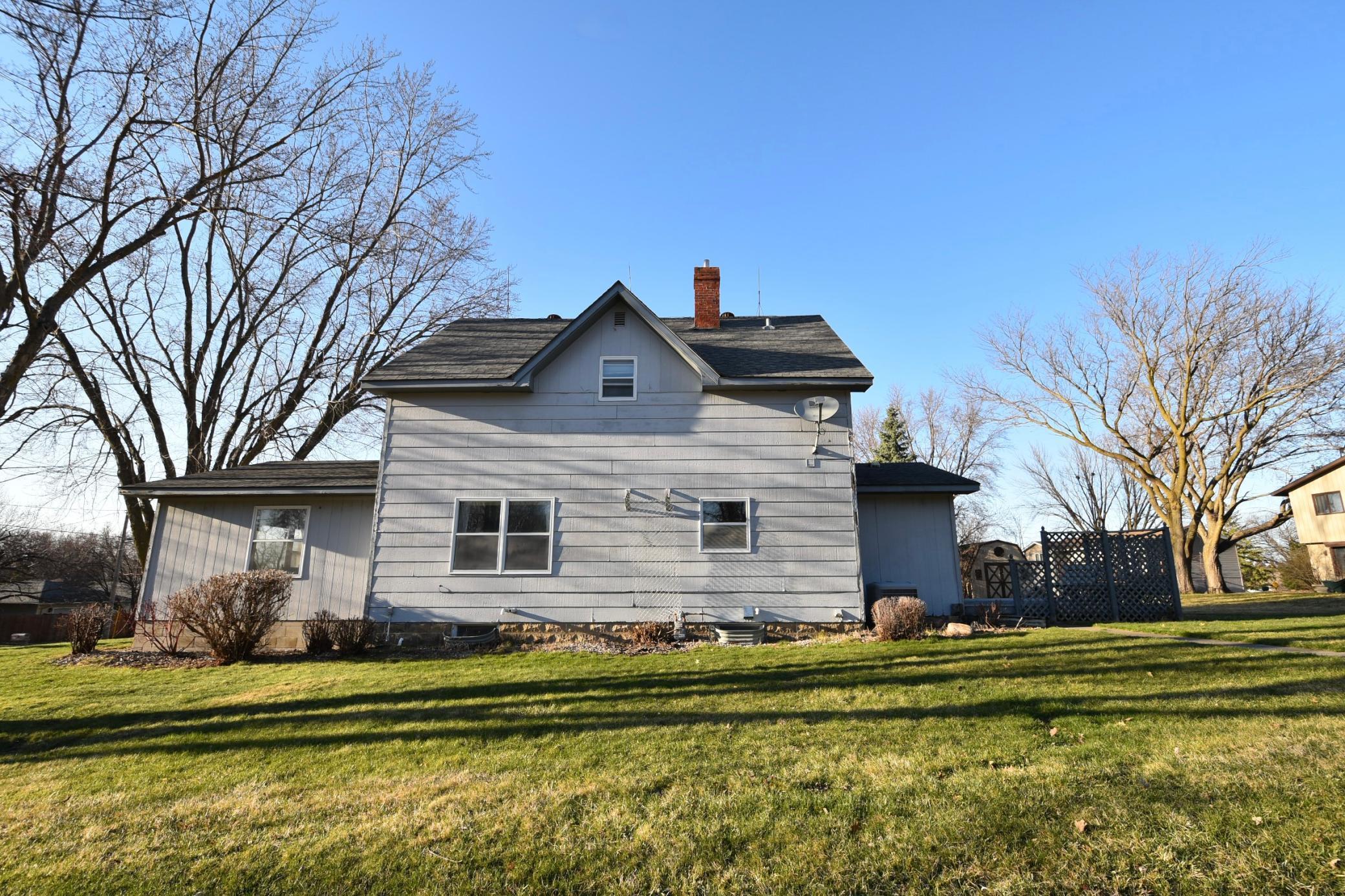 581 2nd Avenue Zumbrota, MN 55992 - Photo 4 of 22
