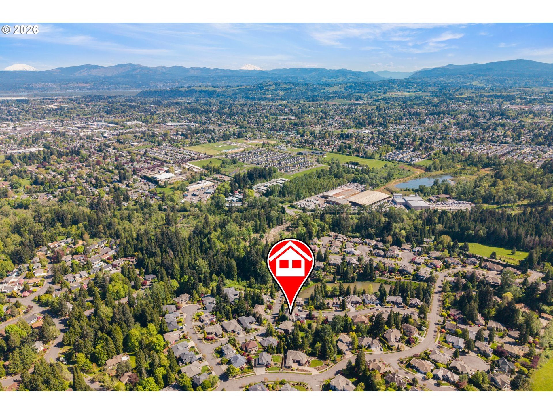 2633 Southeast Vista Way Gresham, OR 97080 - Photo 41 of 48 a view of a city with mountain