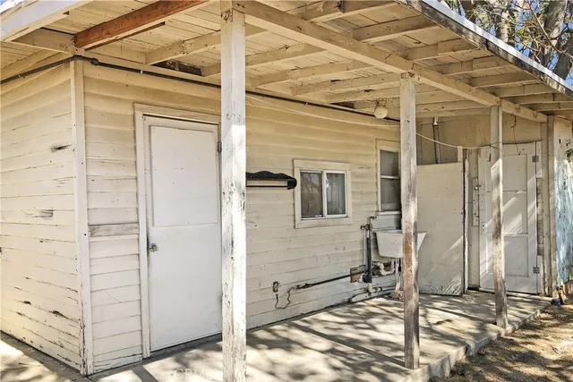 $299,999 | 32237 Yucaipa Boulevard, Yucaipa, CA 92399