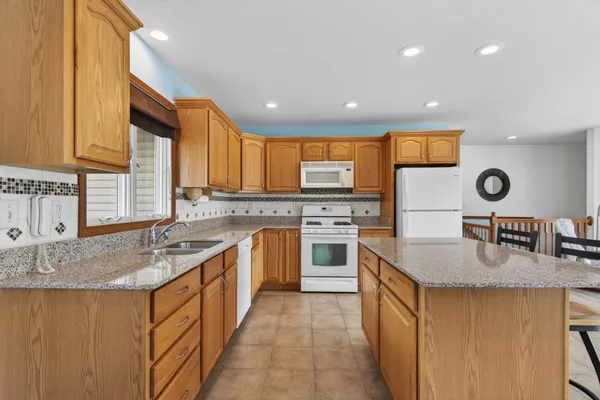 $299,900 | 334 Marion Street, Jackson, MI 49203