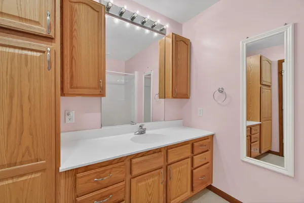 $299,900 | 334 Marion Street, Jackson, MI 49203