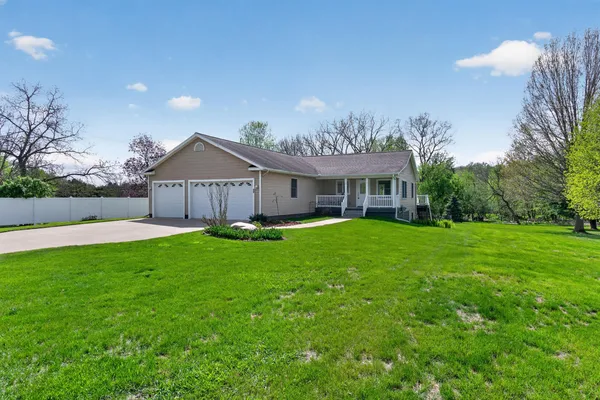 $299,900 | 334 Marion Street, Jackson, MI 49203