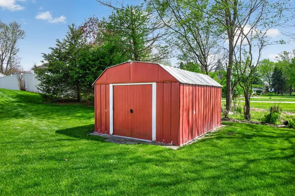 $299,900 | 334 Marion Street, Jackson, MI 49203