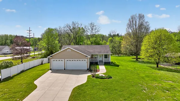$299,900 | 334 Marion Street, Jackson, MI 49203