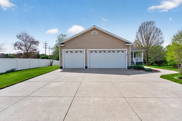 $299,900 | 334 Marion Street, Jackson, MI 49203