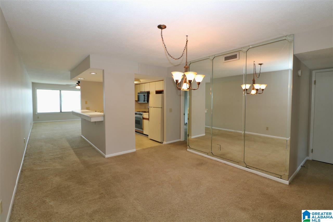 112 Paradise Isle, Unit 112 Riverside, AL 35135 - Photo 5 of 37