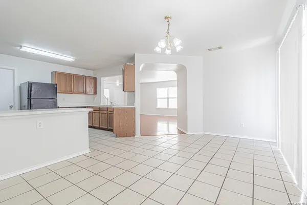 $1,665 | 9042 Twincreek Farm, Converse, TX 78109