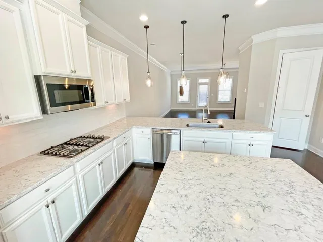 $3,890 | 4129 Townsend Lane, Dunwoody, GA 30346