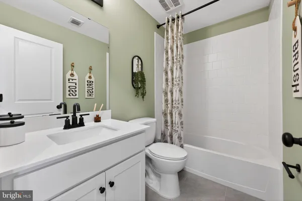 $3,150 | 44 Basswood Street, Unit 602, Berlin, NJ 08009