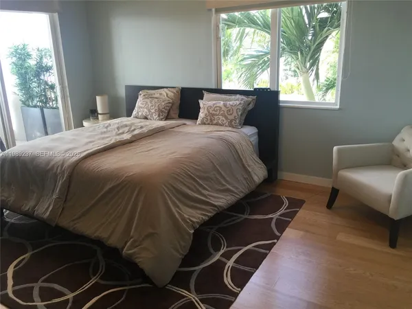 $9,500 | 1 Century Lane, Unit 301, Miami Beach, FL 33139