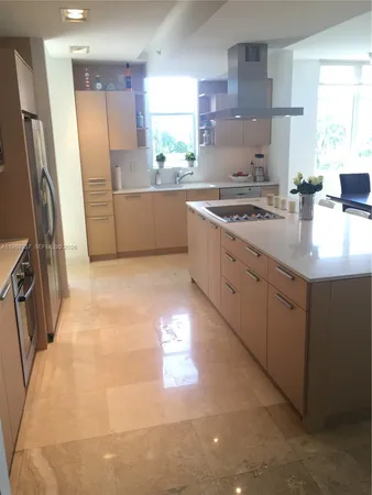 $9,500 | 1 Century Lane, Unit 301, Miami Beach, FL 33139