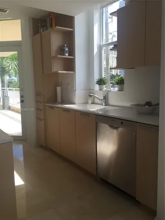 $9,500 | 1 Century Lane, Unit 301, Miami Beach, FL 33139