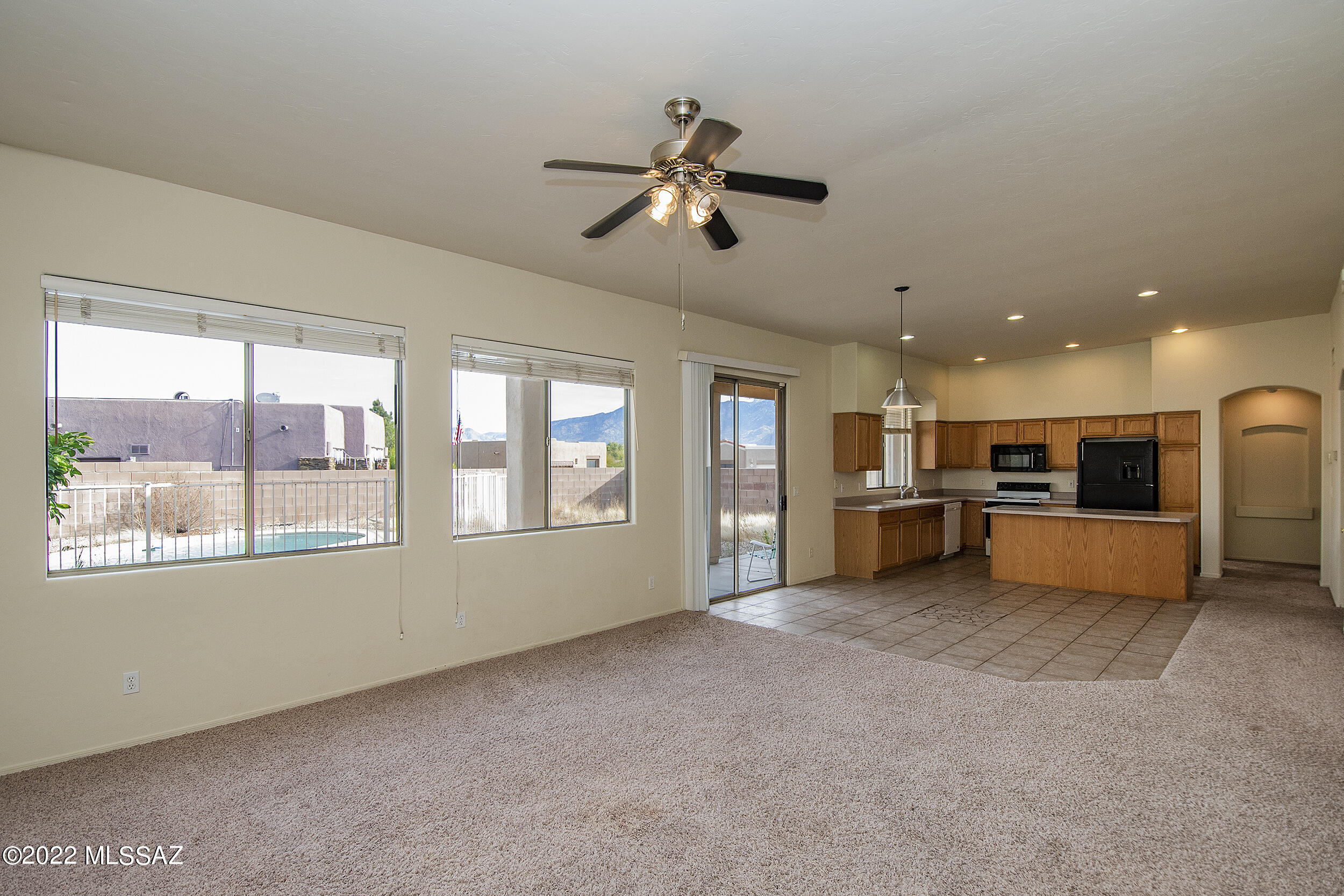 552 Pyramid Point Court Tucson, AZ 85737 - Photo 10 of 28