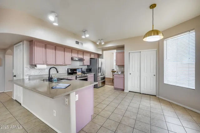 $2,750 | 20021 North 38th Lane, Glendale, AZ 85308