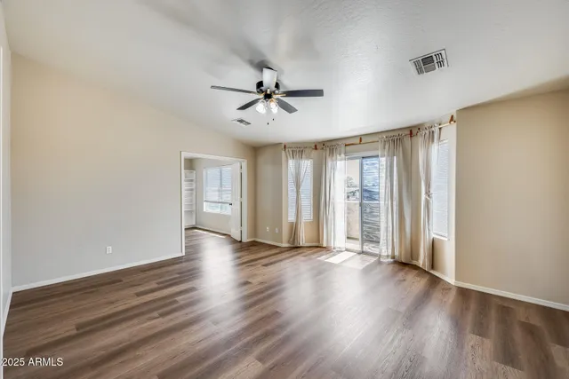 $2,750 | 20021 North 38th Lane, Glendale, AZ 85308