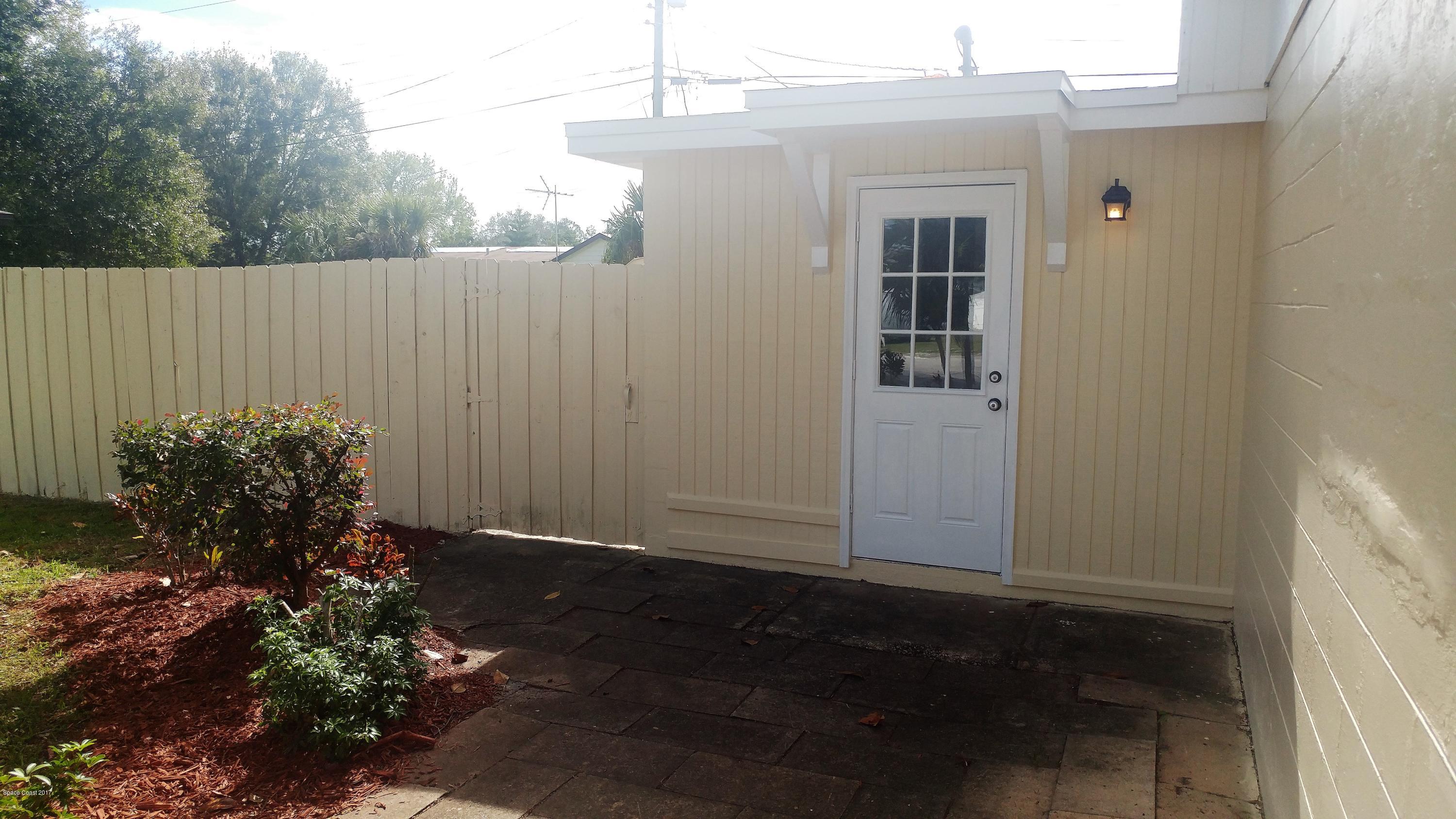 2857 Tropic Road Melbourne, FL 32935 - Photo 7 of 28 a view of a backyard