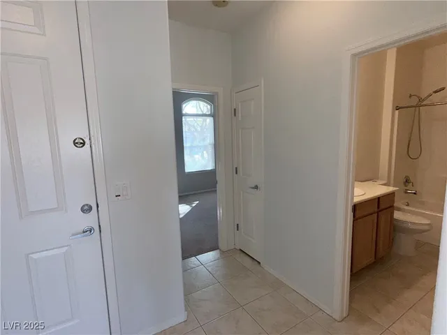 $2,000 | 2223 Twin Falls Drive, Henderson, NV 89044