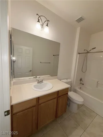 $2,000 | 2223 Twin Falls Drive, Henderson, NV 89044