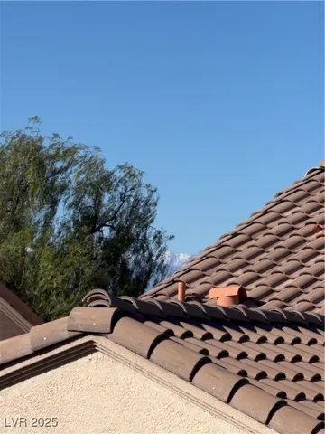 $2,000 | 2223 Twin Falls Drive, Henderson, NV 89044