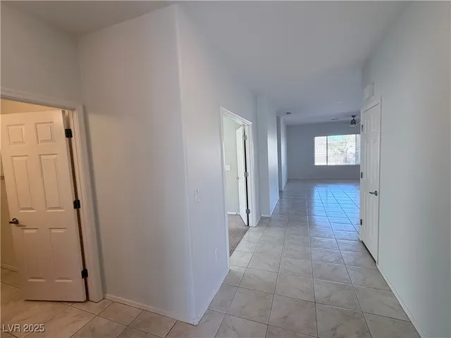 $2,000 | 2223 Twin Falls Drive, Henderson, NV 89044