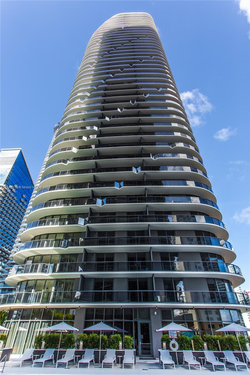45 Southwest 9th Street, Unit 3803 Miami, FL 33130 - Photo 45 of 54 a view of a tall building