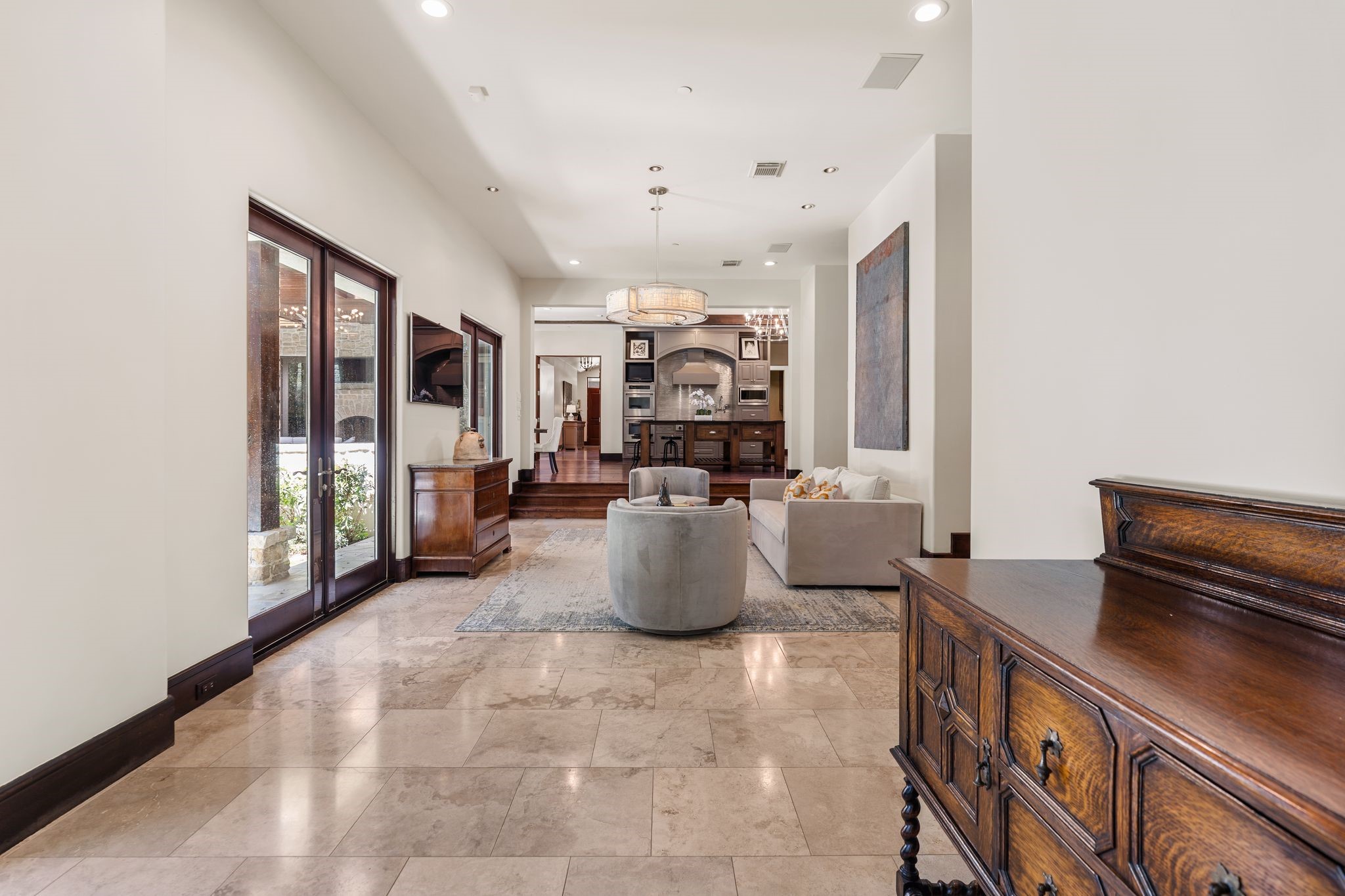 354 Piney Point Road Houston, TX 77024 - Photo 21 of 50