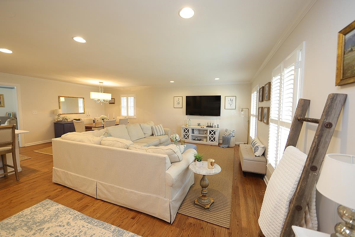 3404 Blue Ridge Road Raleigh, NC 27607 - Photo 6 of 36 Interior Space/Layout