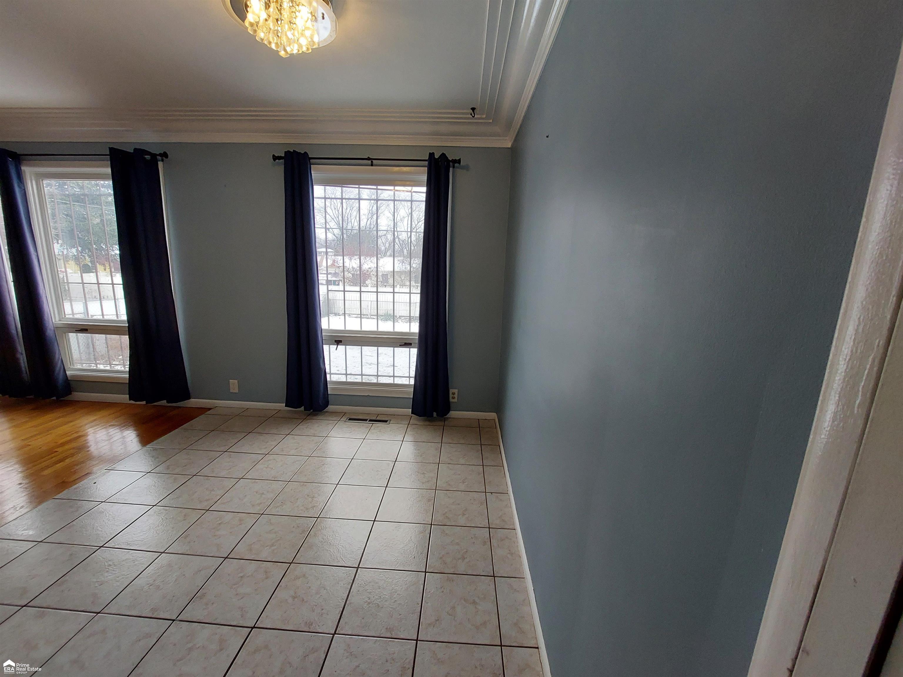 3601 Miller Road Flint, MI 48503 - Photo 11 of 28 50129722-88bffa87-bfaa-46df-a05a-4ba95be1bafe.JPG
