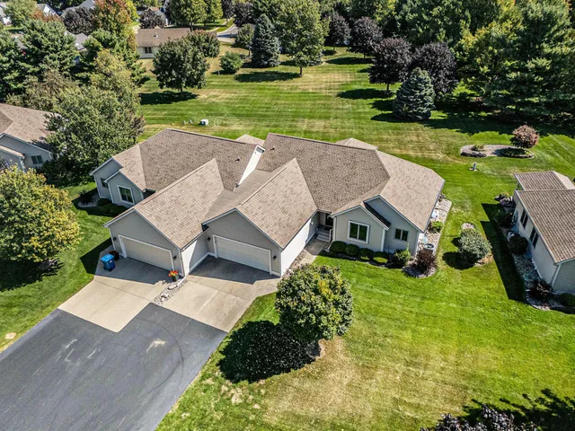 $280,000 | 90 Oakdale Lane, Coldwater, MI 49036