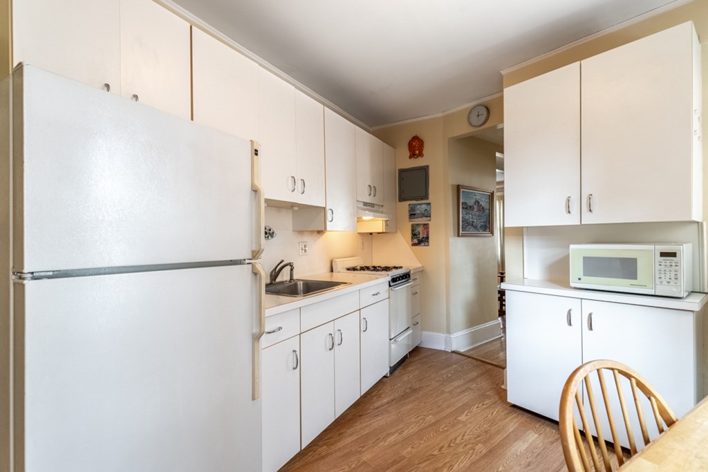 30 Kinross Road, Unit 5 Boston, MA 02135 - Photo 13 of 24 Gallery Image 13