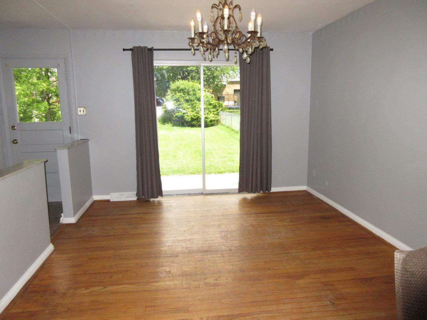 5796 Lawrence Road Cincinnati, OH 45248 - Photo 14 of 33