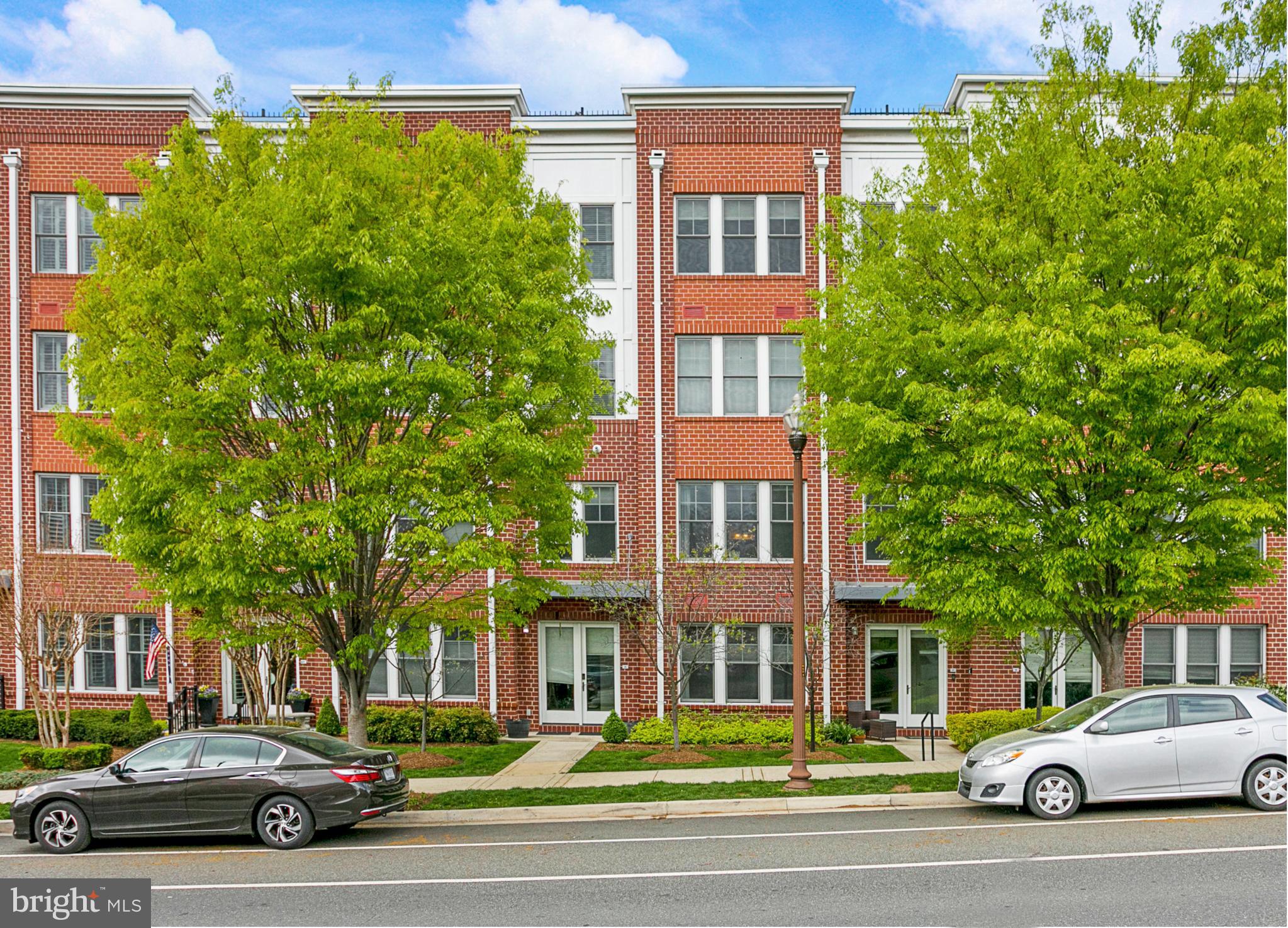 1418 North Rhodes Street, Unit B107 Arlington, VA 22209 - Photo 1 of 25