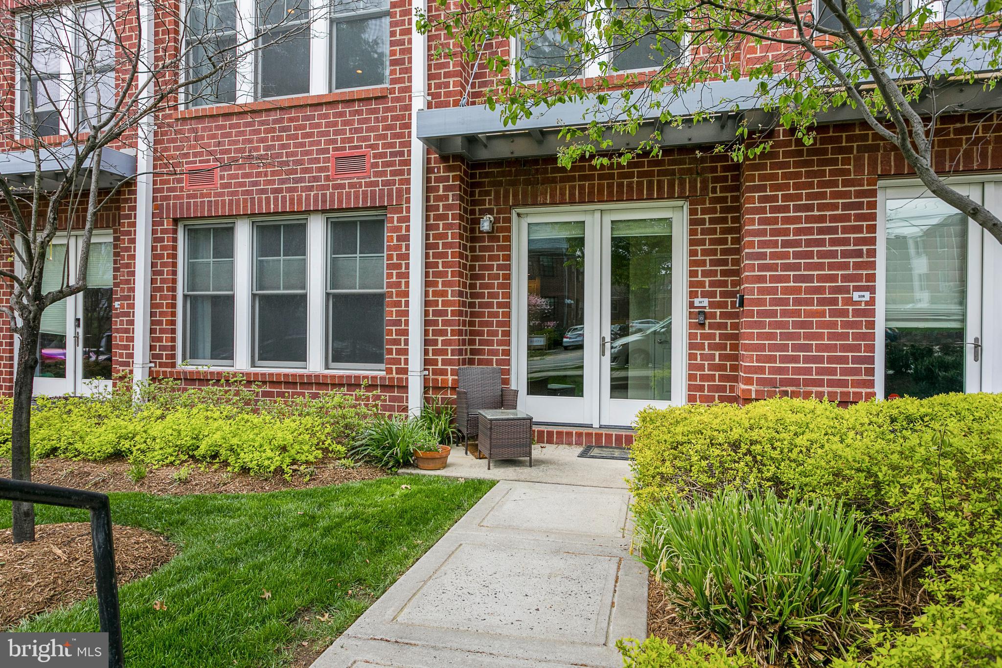 1418 North Rhodes Street, Unit B107 Arlington, VA 22209 - Photo 2 of 25